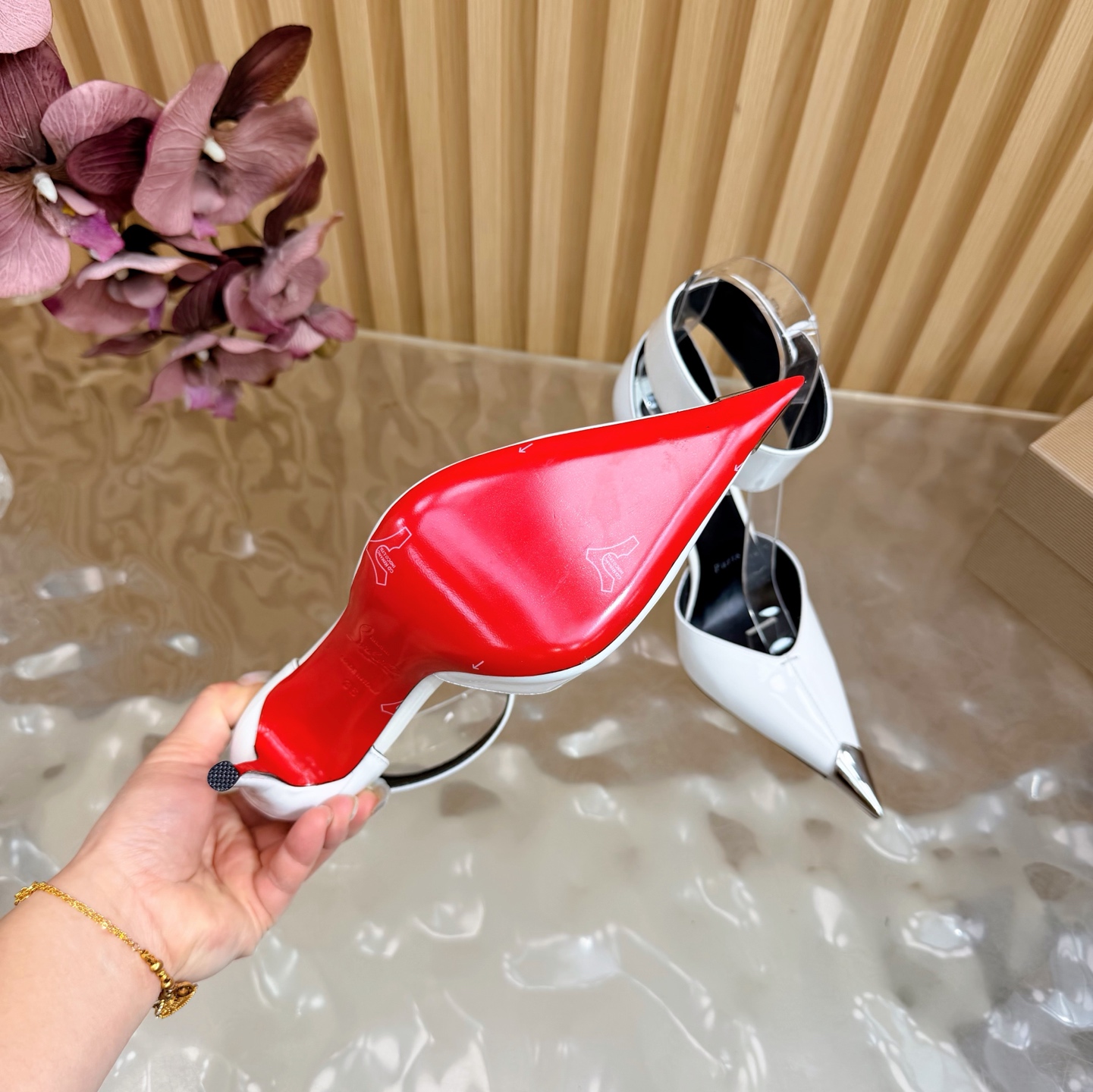 Women's high heels